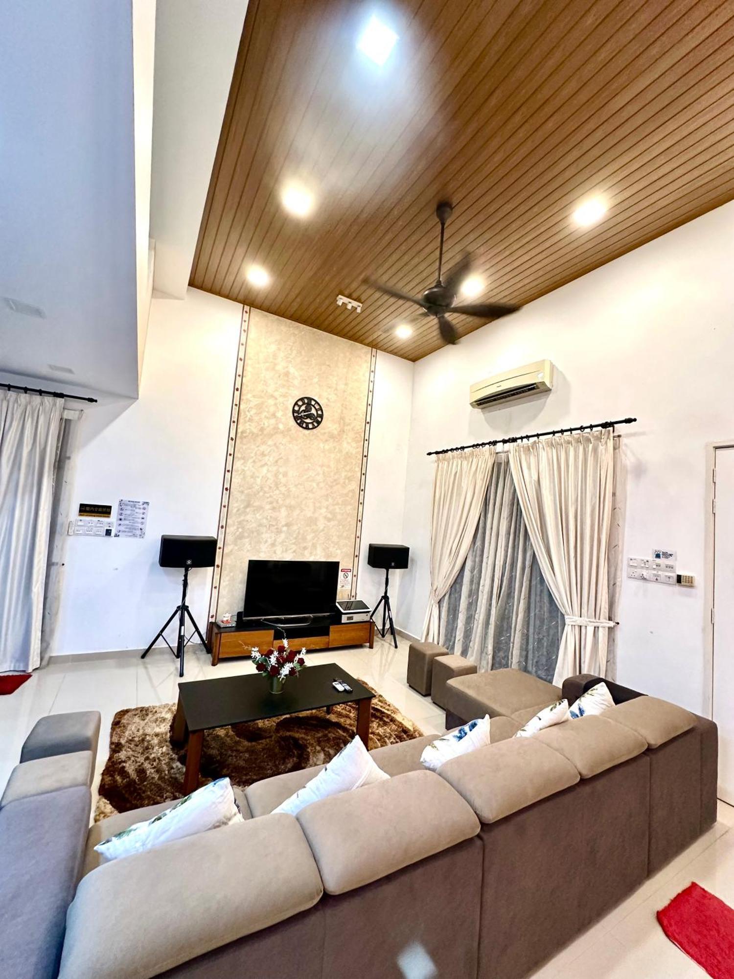 Stylish Villa Alma Simpang Ampat  Bagian luar foto